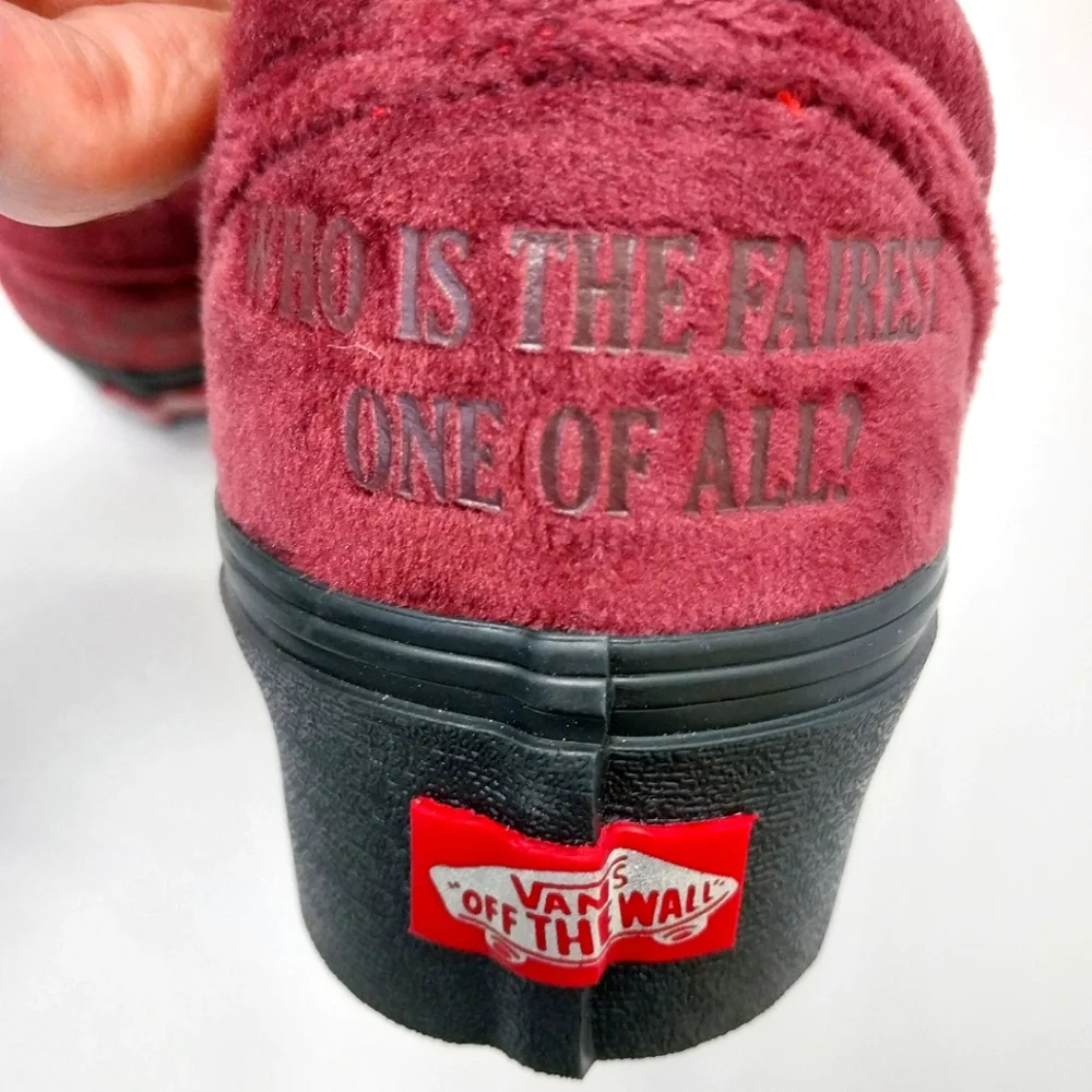 Vans Disney x Old Skool Stackform Poison‎ Apple, Limited Edition, NWT, Size 8